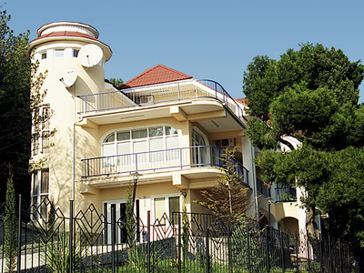 Каравелла Алушта