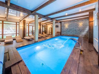 Apartment Club ZimaSnow Ski & Spa Поляниця (Буковель)