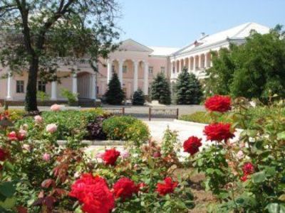 Сакский центральный клинический военный санаторий им. Пирогова Саки