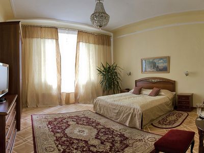 Замок Лева Львів